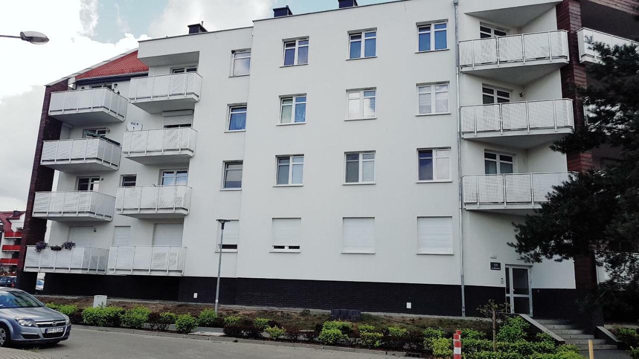 Apartament Mlynarska Pila Luaran gambar